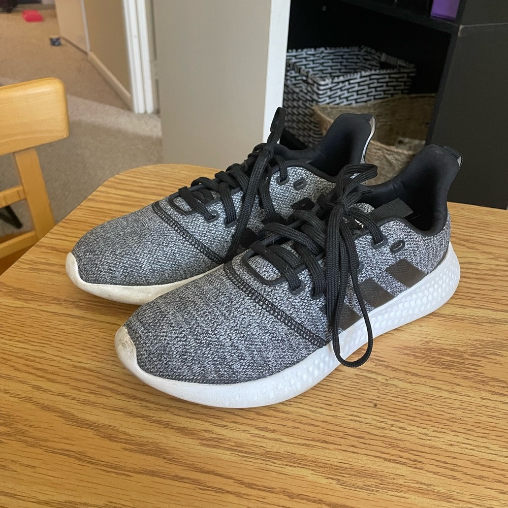 Adidas Tennis shoes
